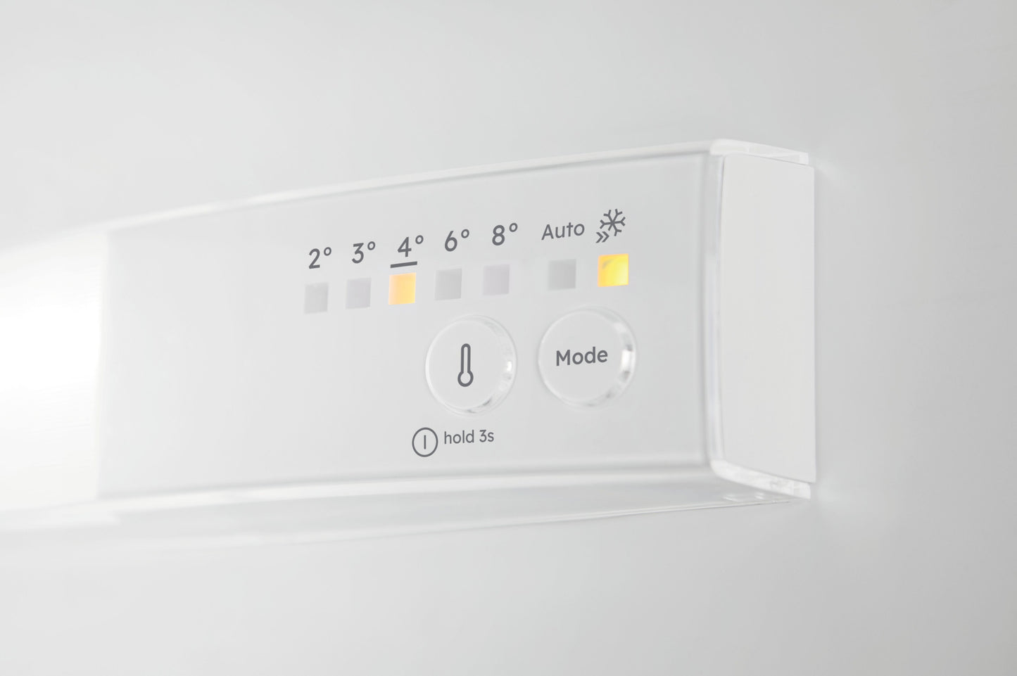 AEG NSC6L18ZES 54.6cm 70/30 Built In Low Frost Fridge Freezer