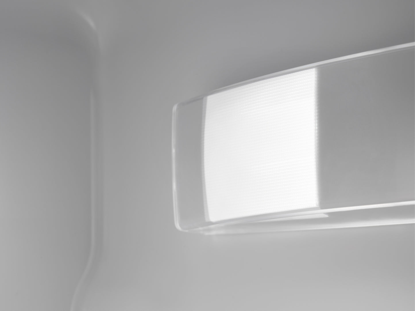 AEG NSC6L18ZES 54.6cm 70/30 Built In Low Frost Fridge Freezer