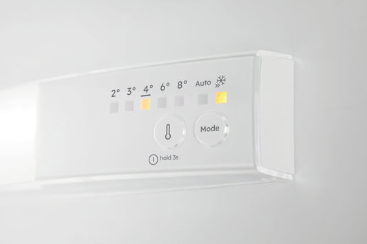 AEG NSC7N18ZES 54.6cm 70/30 Built In Frost Free Fridge Freezer