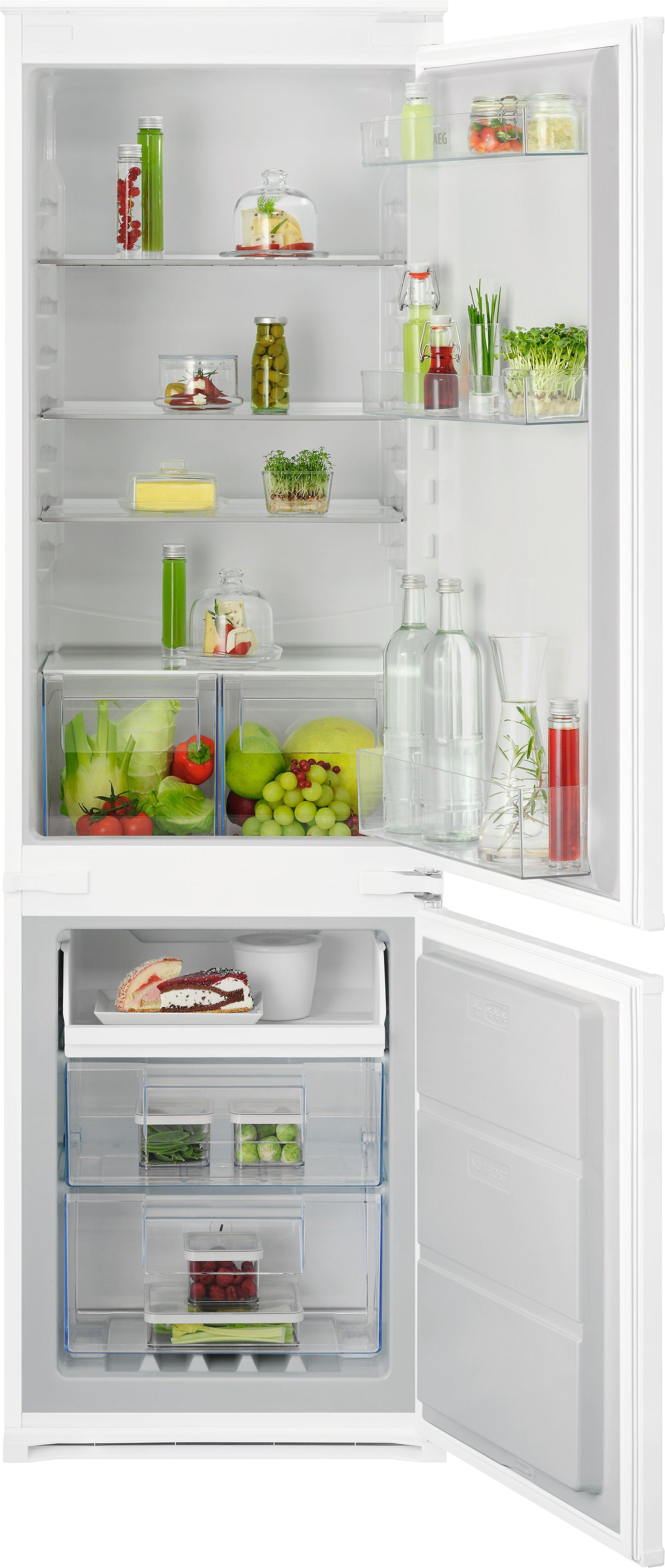 AEG NSC7N18ZES 54.6cm 70/30 Built In Frost Free Fridge Freezer