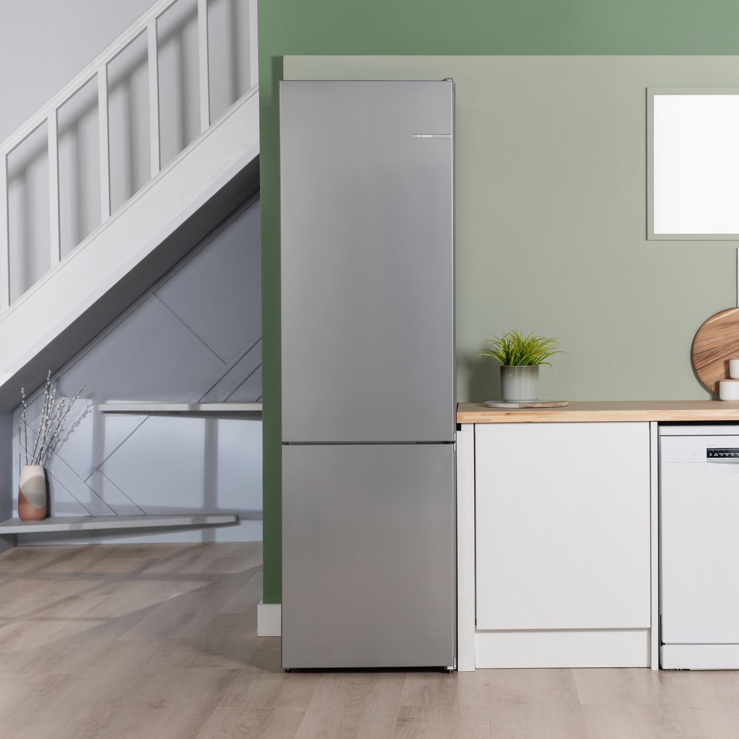 Bosch KGN392LAGG 60cm 70/30 Total No Frost Fridge Freezer - Stainless Steel Look