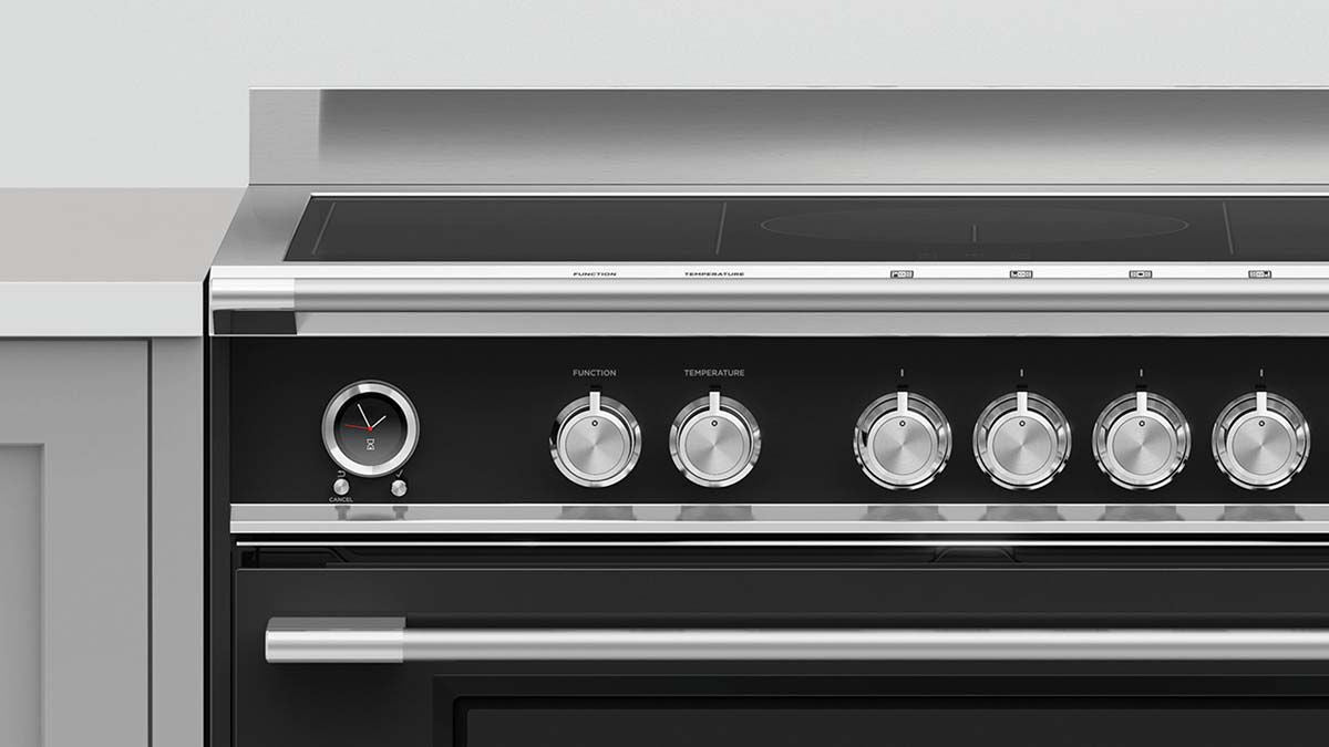 Fisher & Paykel OR90SCI6B1 90cm 5 Zone Induction Pyrolytic Cooker - Black