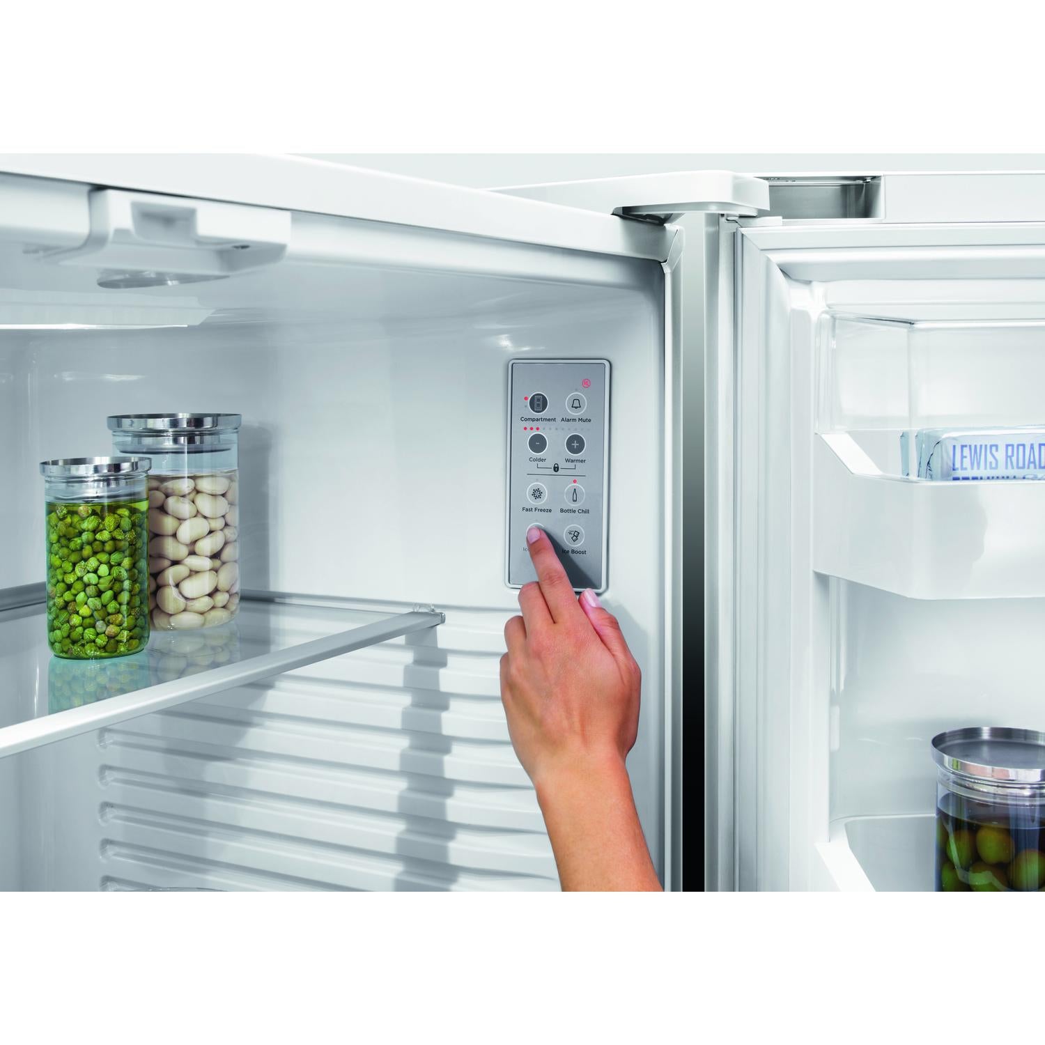 Fisher & Paykel RF610ADX6 90cm Frost Free American Fridge Freezer - Stainless Steel
