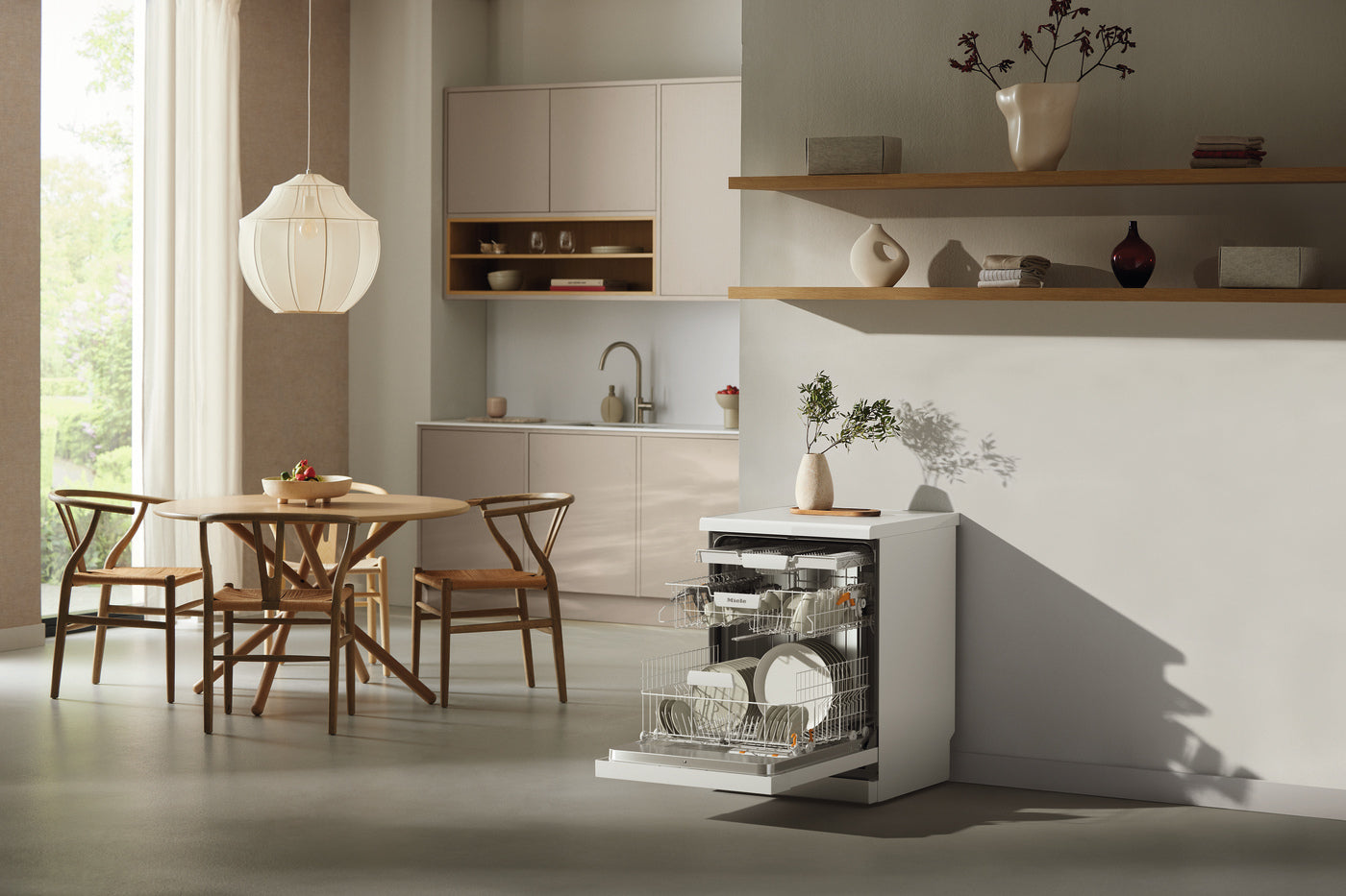 Miele G 5611 SC Dishwasher - Brilliant White - 14 place settings