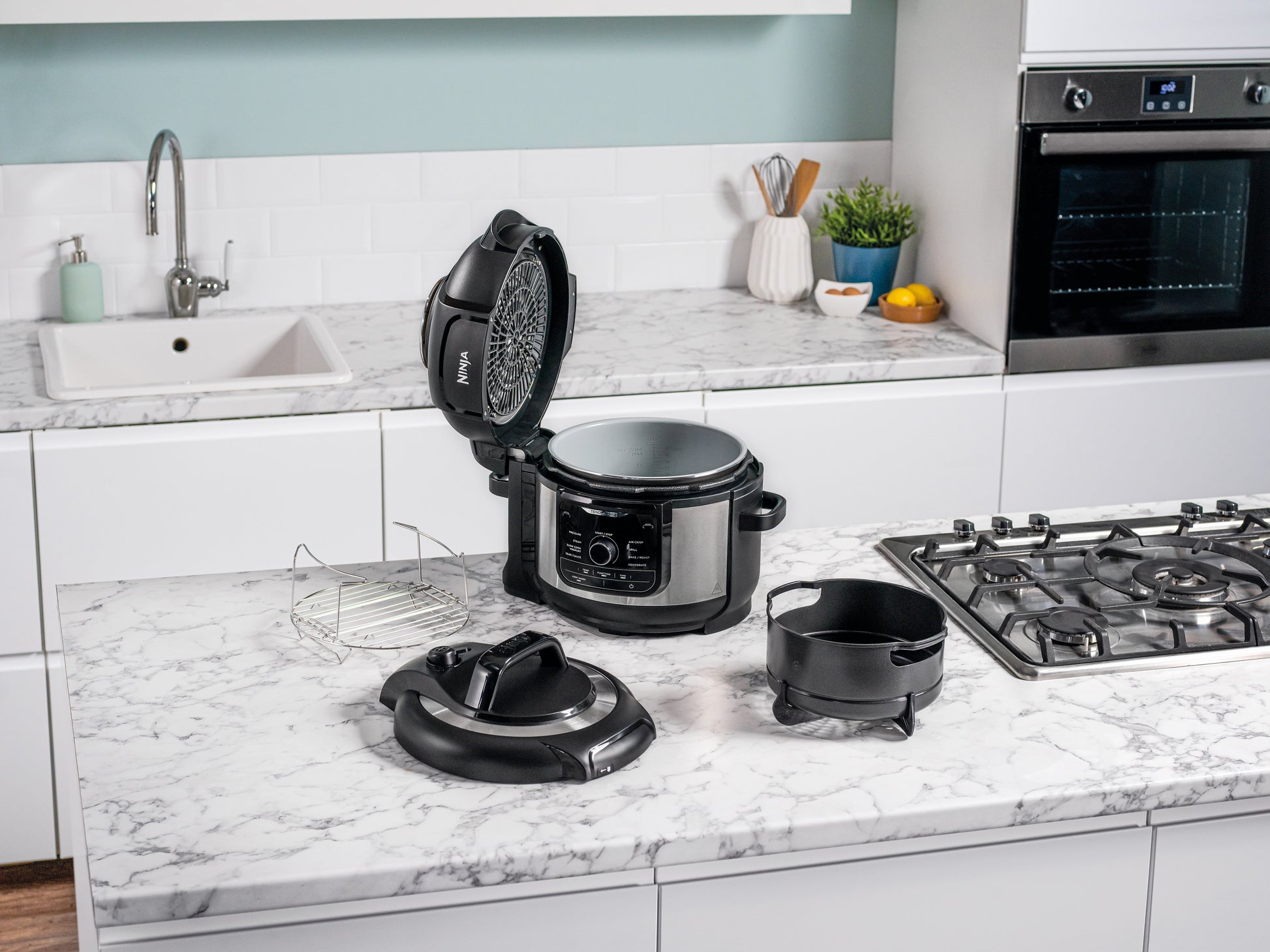 Ninja OP350UK Foodi 9-in-1 Multi-Cooker 6L - Black/Sliver