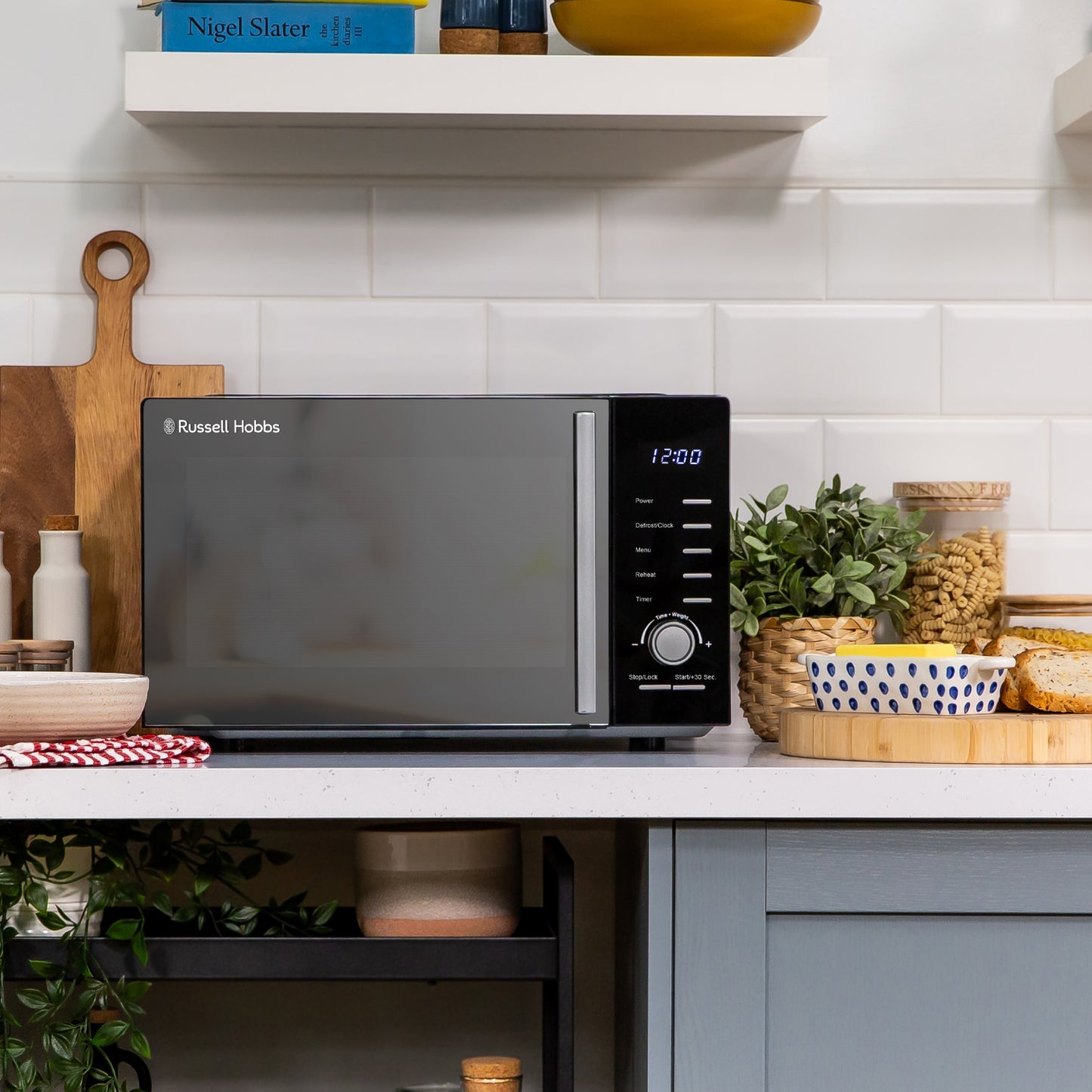 Russell Hobbs RHM2348B 23 Litres Solo Microwave - Black