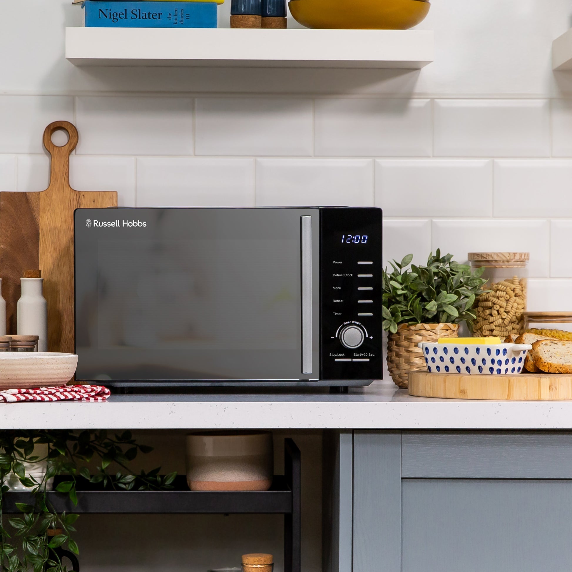 Russell Hobbs RHM2348B 23 Litres Solo Microwave - Black