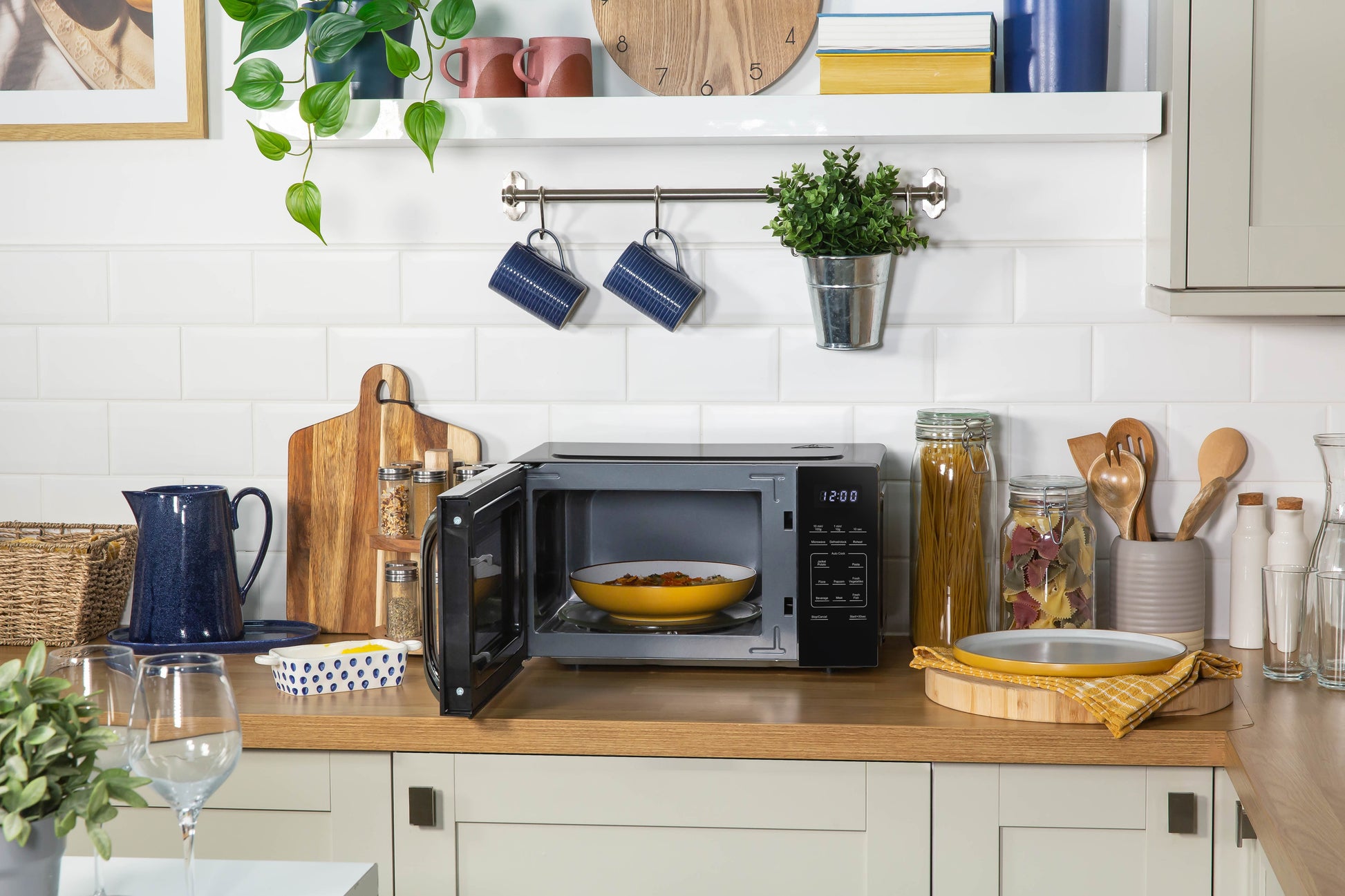 Russell Hobbs RHMT2045B 20 Litre Touch Control Digital Microwave - Black