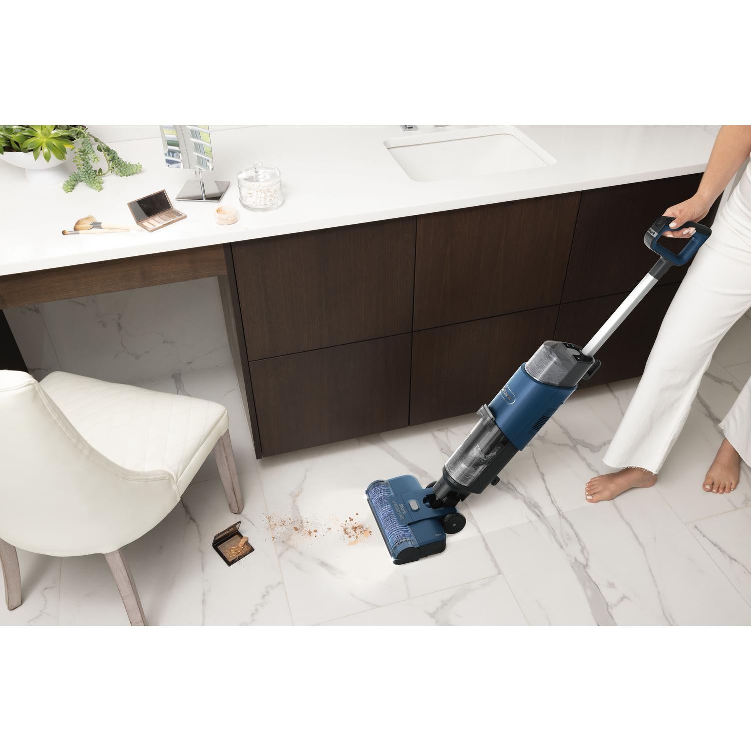 Shark WD110UK HydroVac Corded Hard Floor Cleaner - Blue