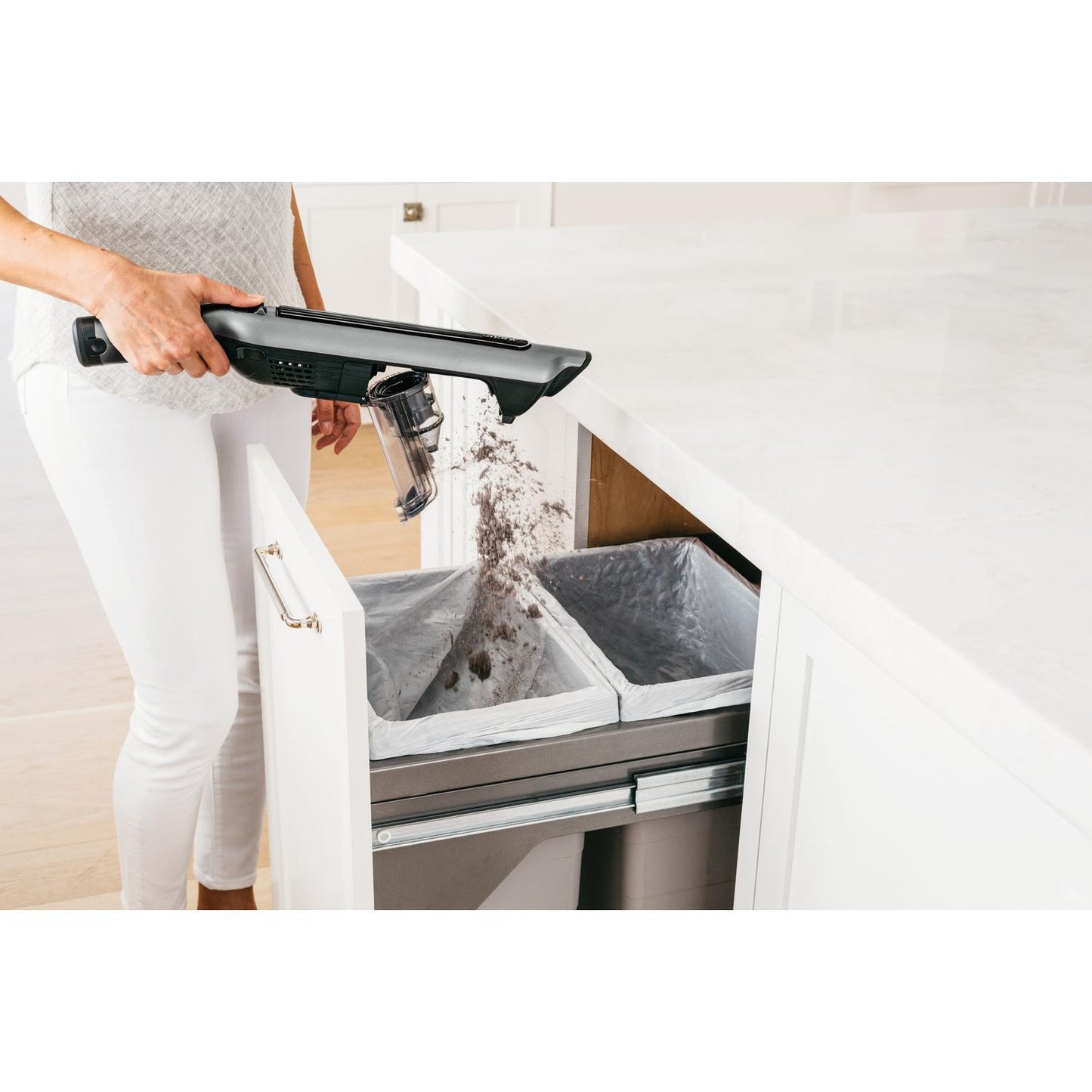 Shark WV361UK Cordless Vacuum Cleaner with Anti Hair Wrap Technology - Run Time 16 Mintues - Steel Grey