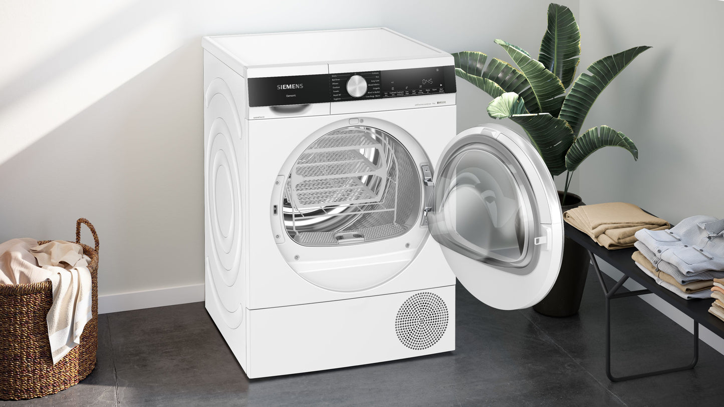 Siemens WQ45G202GB 9kg Heat Pump Tumble Dryer - White